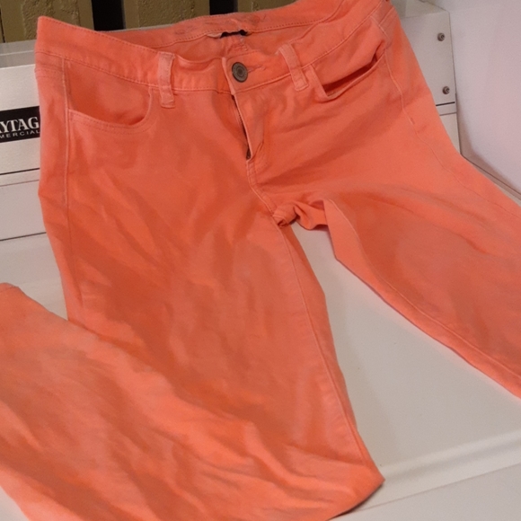 Womens american eagle peach 28 -31 waist Jeggings - Picture 2 of 5